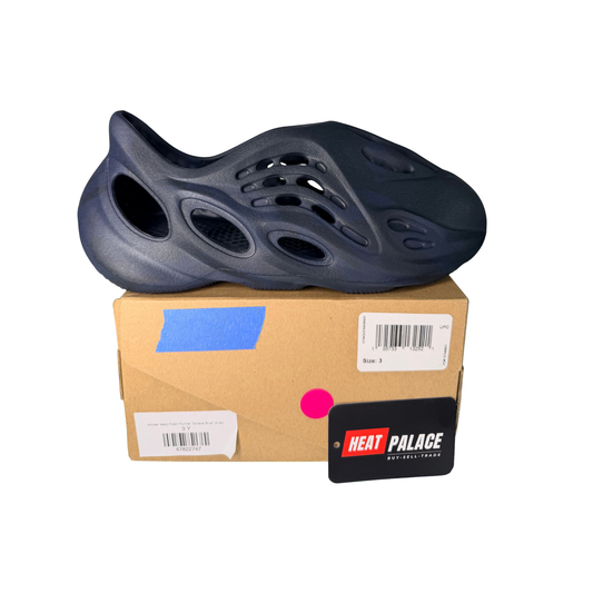 (USED) Adidas Yeezy Foam Runner "Mineral Blue" (Kids)